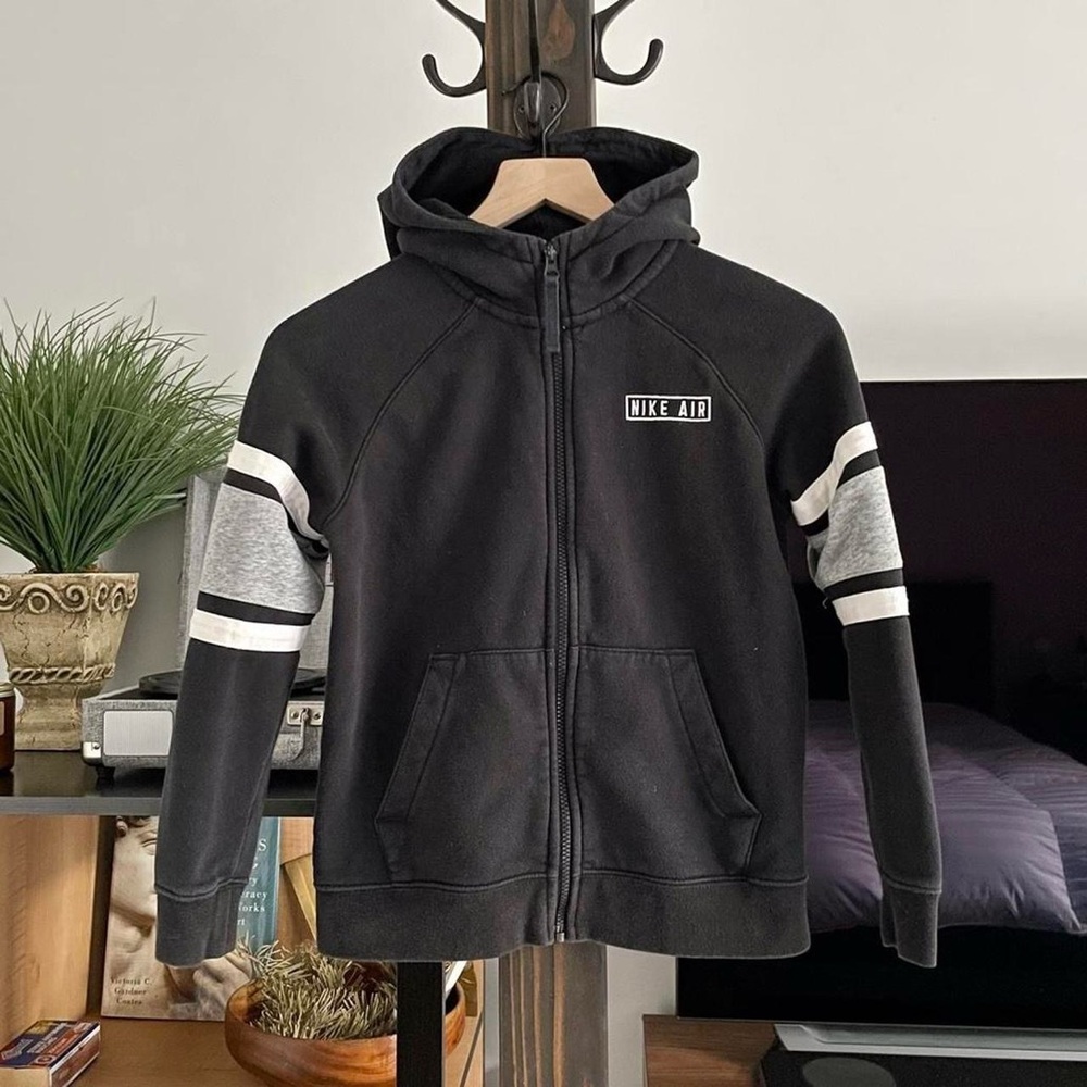🌿Nike Air Varsity Stripe Black Hoodie🌿